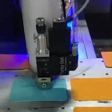 視覺(jué)噴射點(diǎn)膠機(jī) 視覺(jué)噴射點(diǎn)膠機(jī)