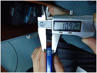 電池點(diǎn)膠 電池點(diǎn)膠